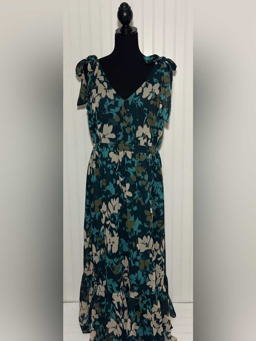 Loft Maxi Dress Floral Romantic Feminine Green Womens Size 12 Flowy - Picture 2 of 16